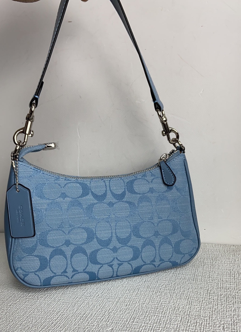 Axillary Chic | Lorvien Maison Luxury Handbag