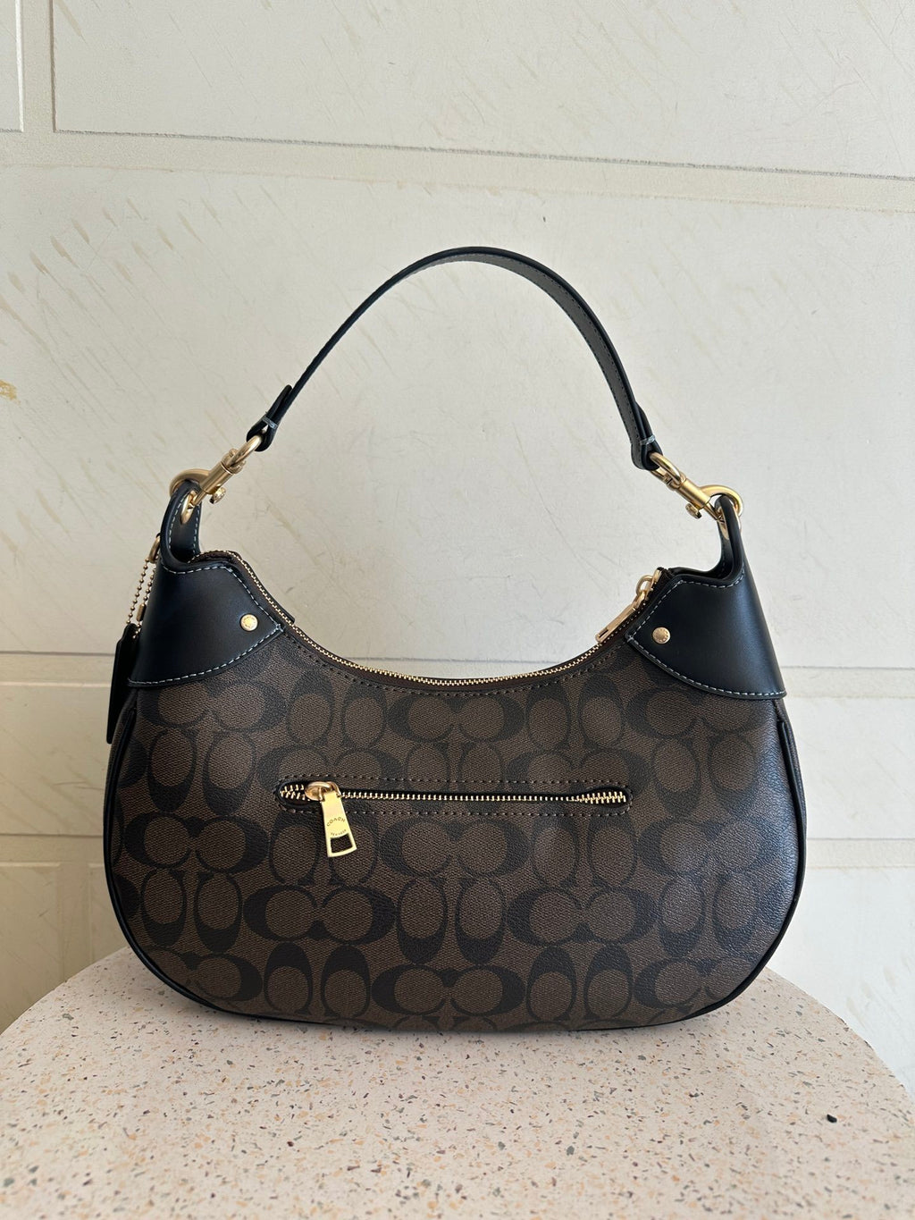Modern Crossbody | Lorvien Maison Crossbody Bag
