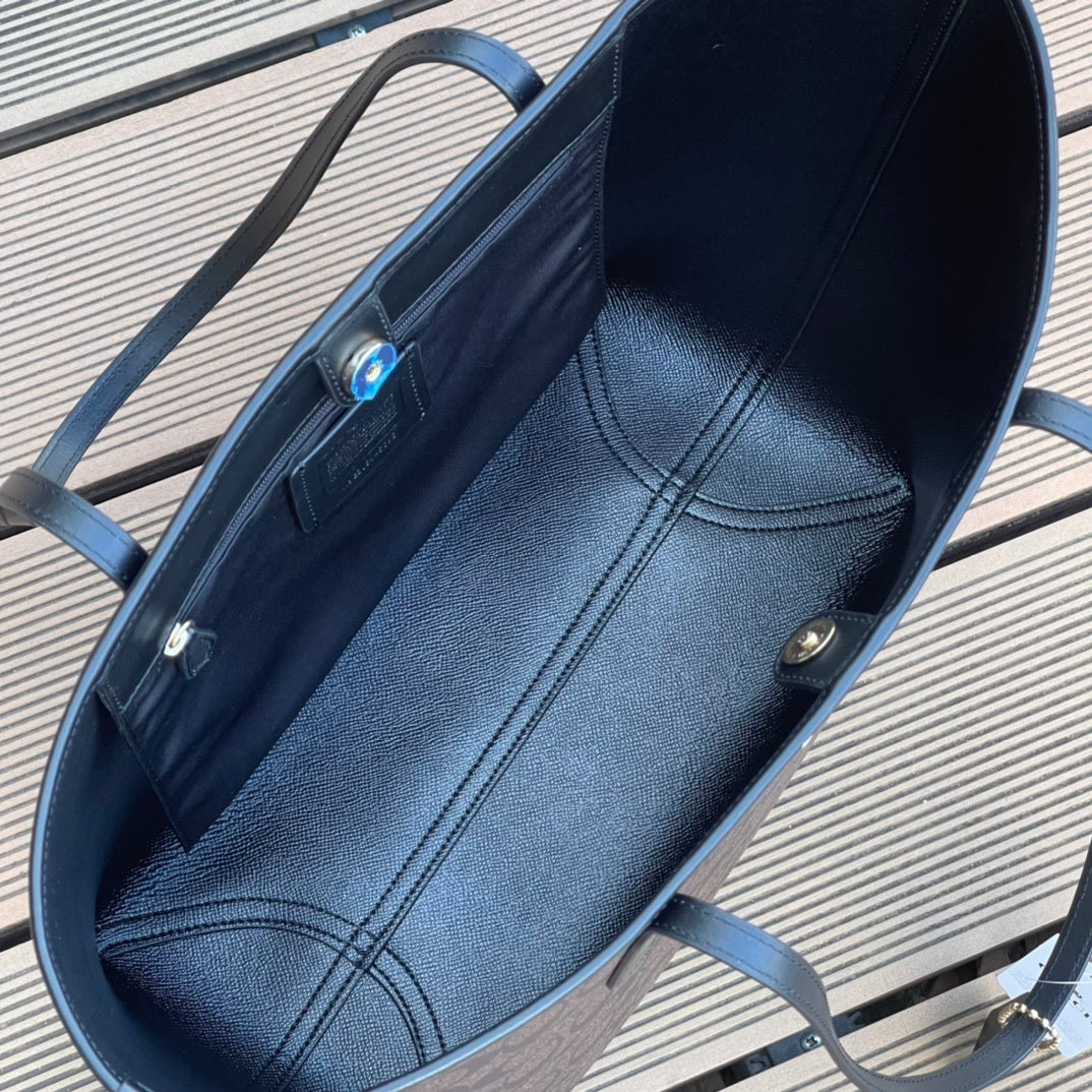 Classic Leather Tote | Lorvien Maison Tote Bag