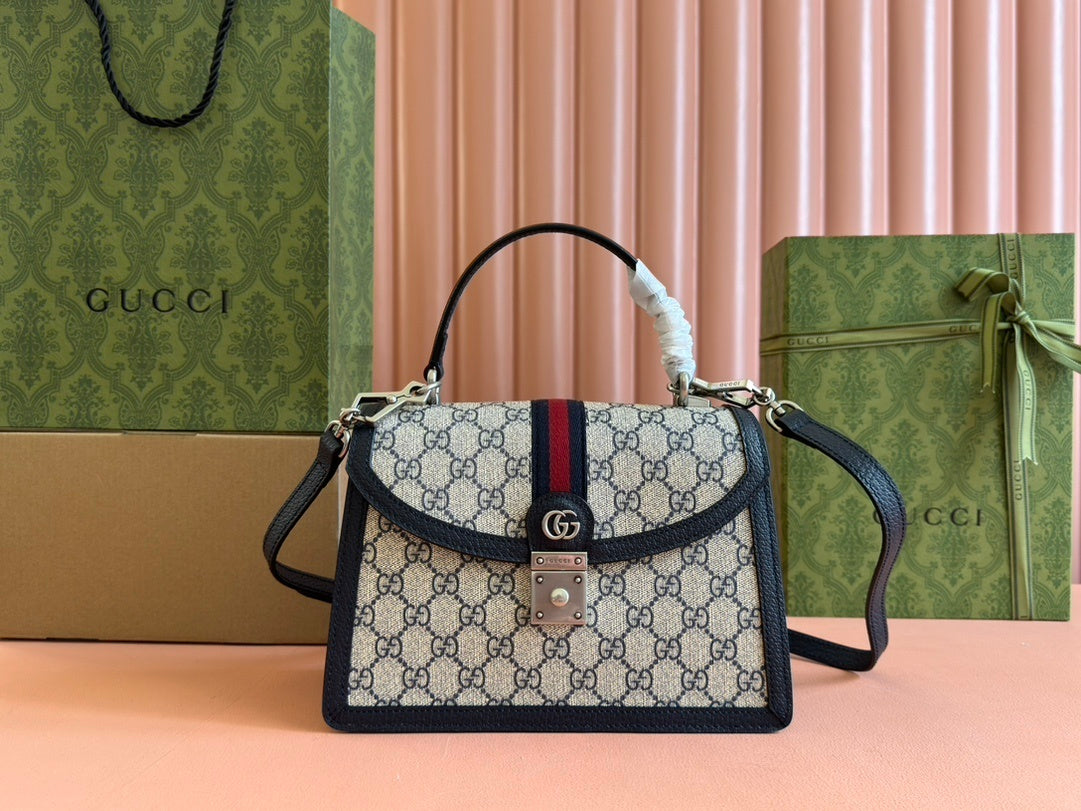 Signature Crossbody GG - Iconic Design with Timeless Elegance