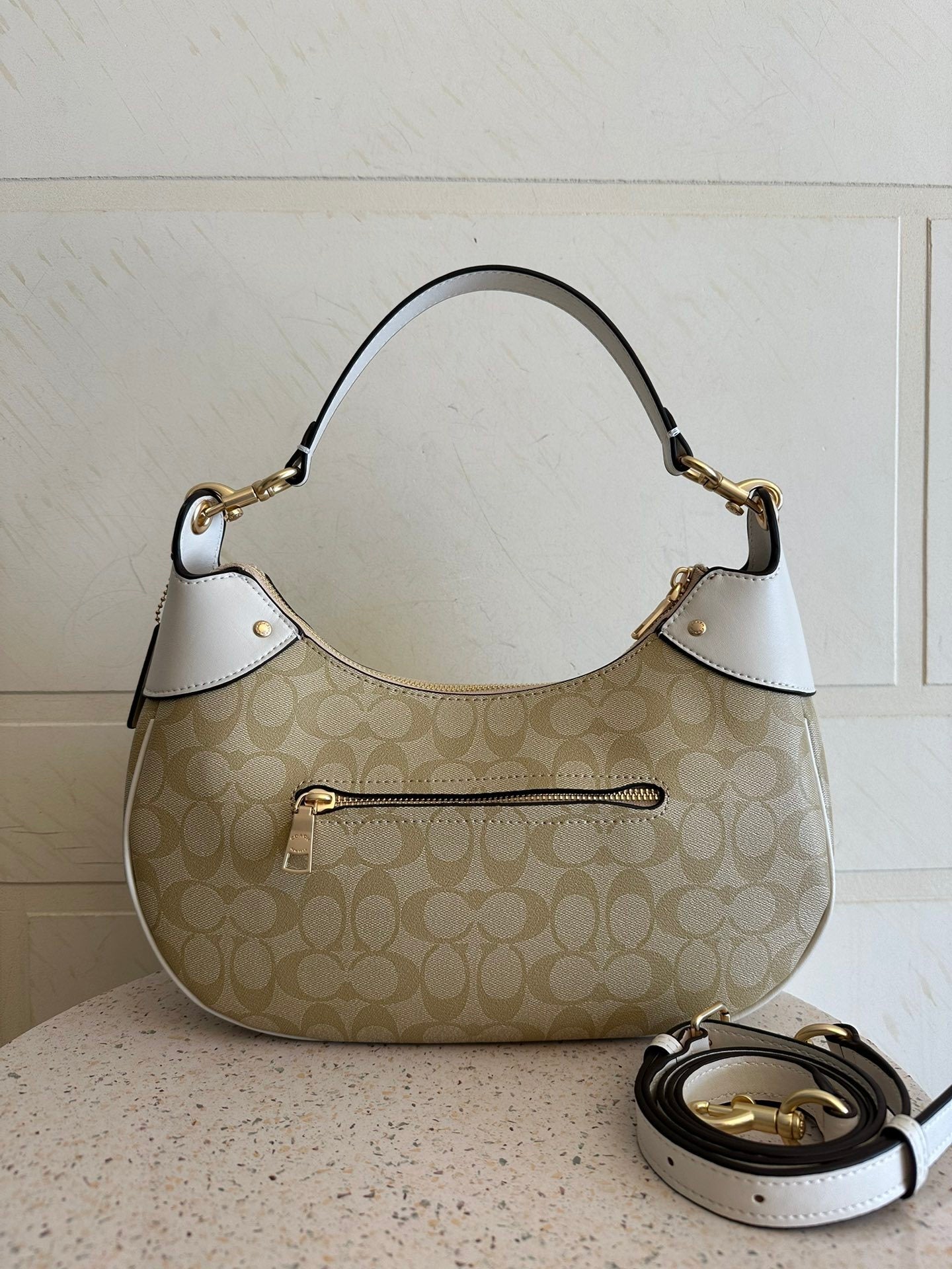 Modern Crossbody | Lorvien Maison Crossbody Bag