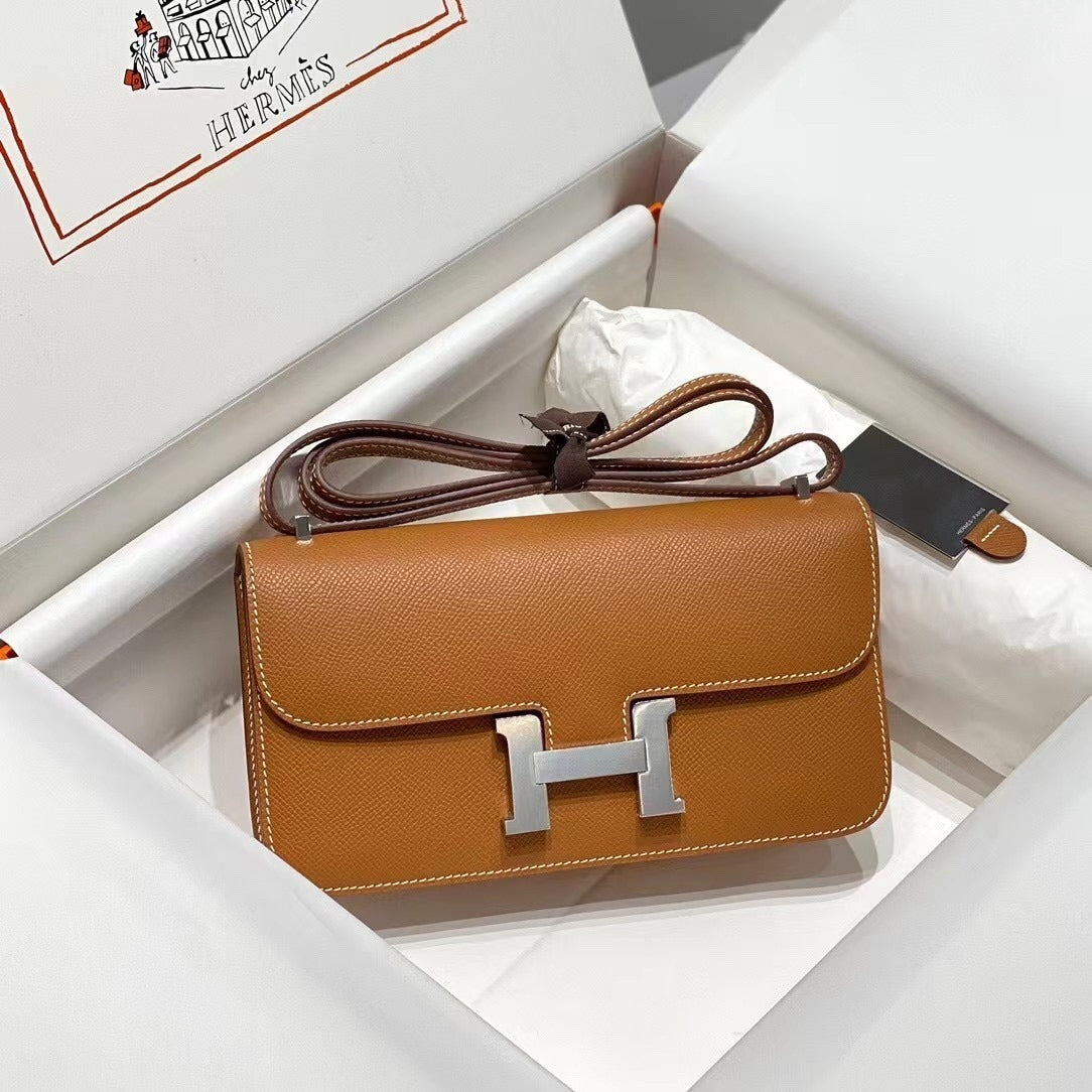 Constance Élan luxury handbag with structured silhouette and signature detailing