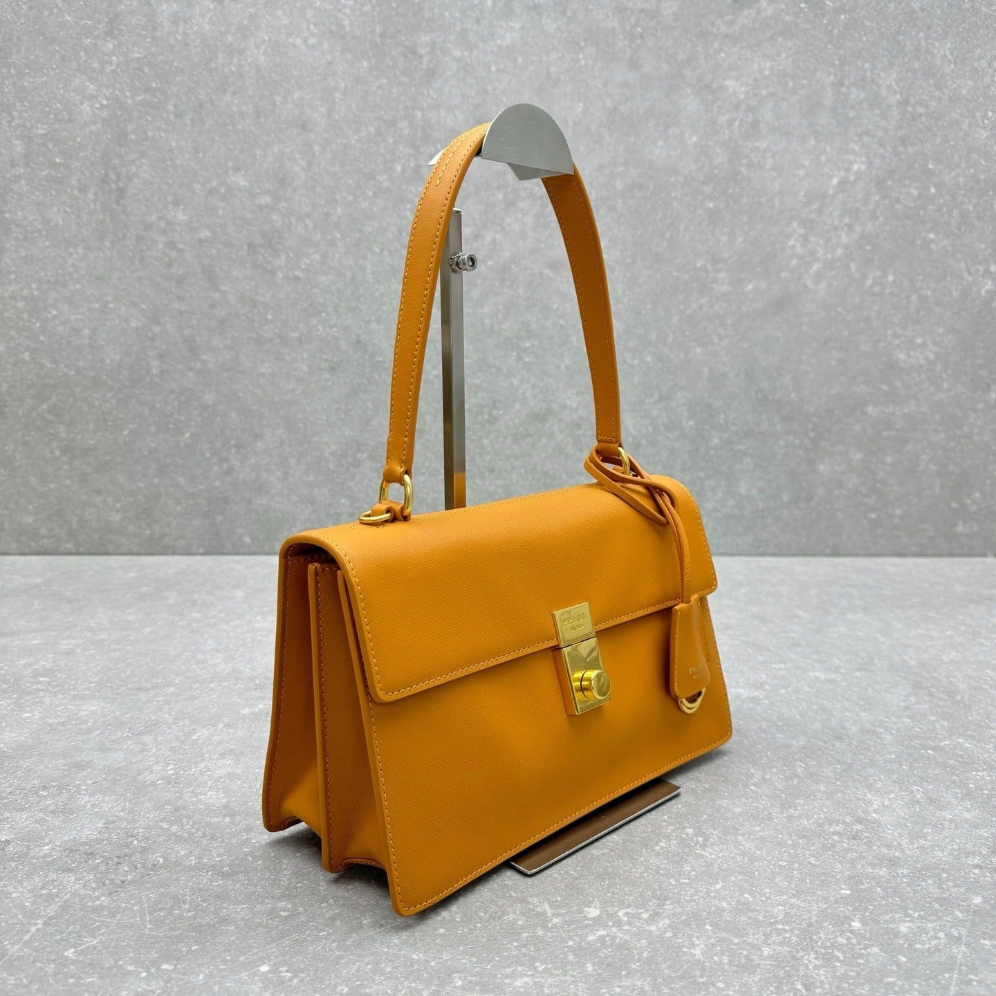 Soft Structure | Lorvien Maison Luxury Handbag