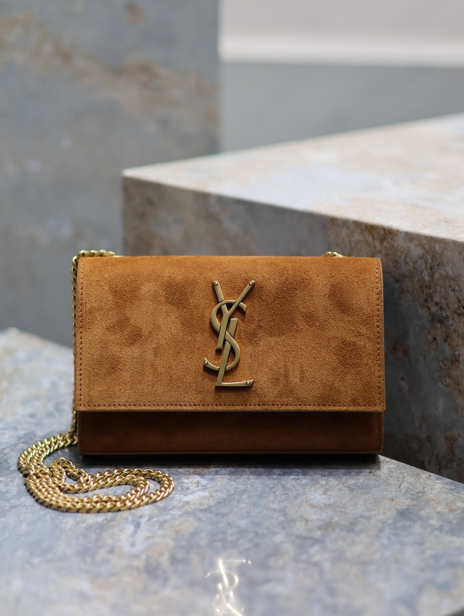 Signature Crossbody | Lorvien Maison Luxury Handbag