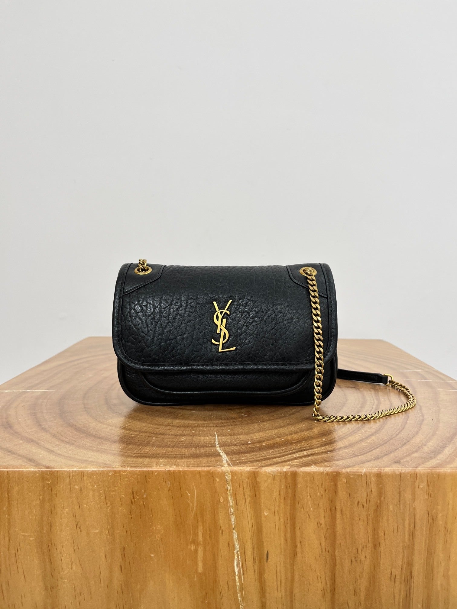 Classic Crossbody | Lorvien Maison Luxury Handbag