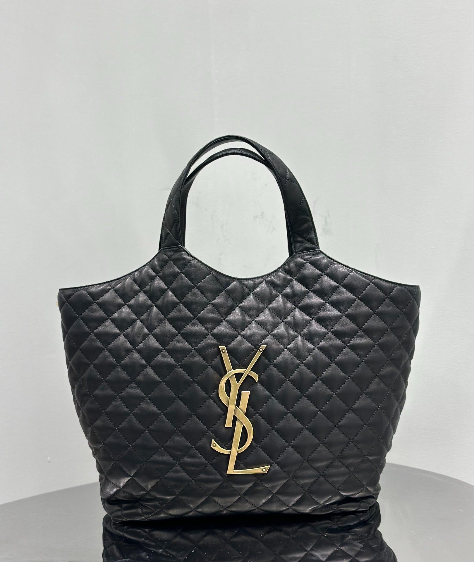 Elegant Crossbody | Lorvien Maison Luxury Handbag