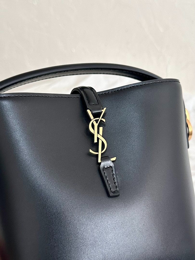 Soft Hobo | Lorvien Maison Women’s Handbag