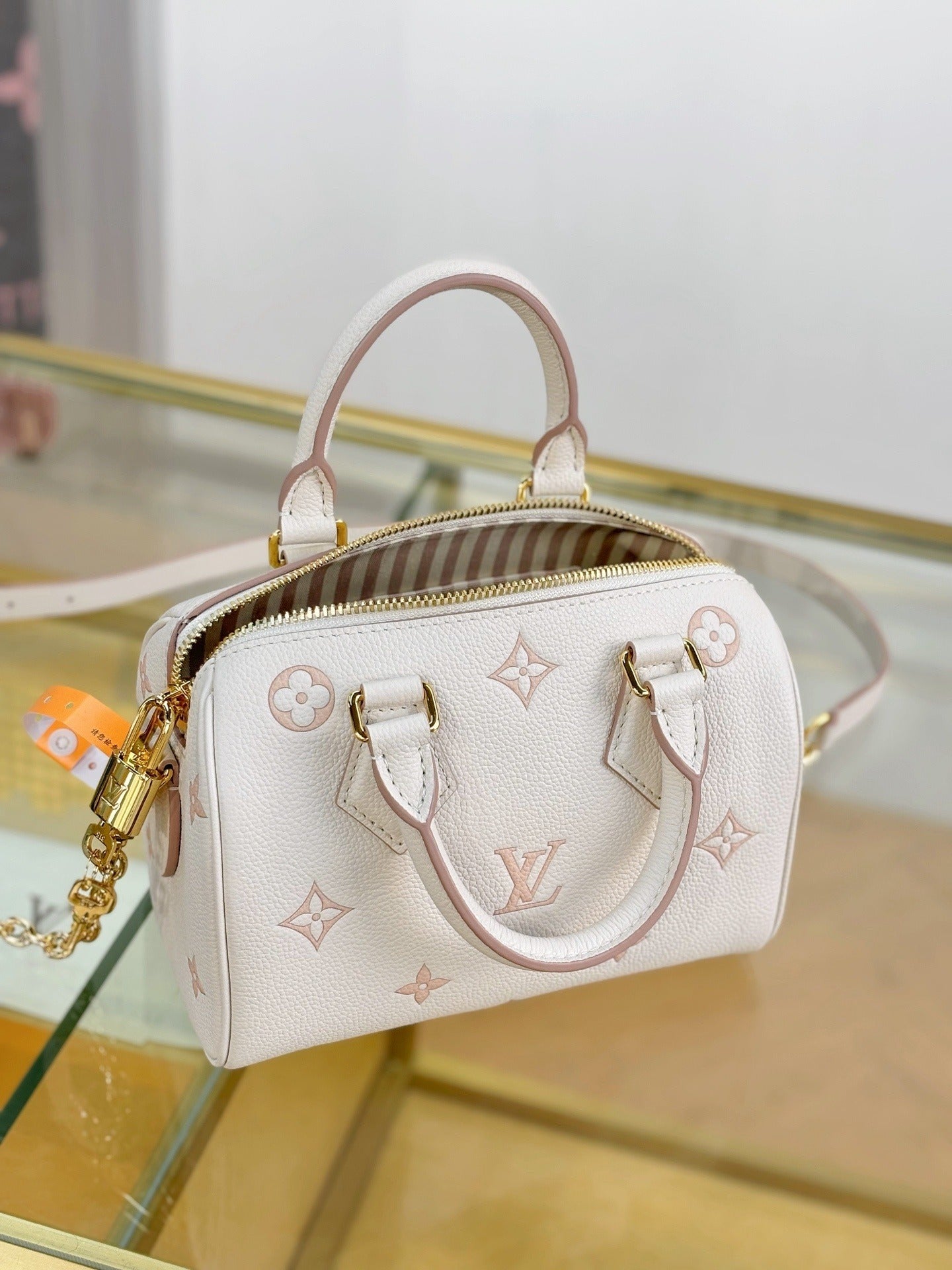 Speedy Chic 20 | Lorvien Maison Luxury Handbag