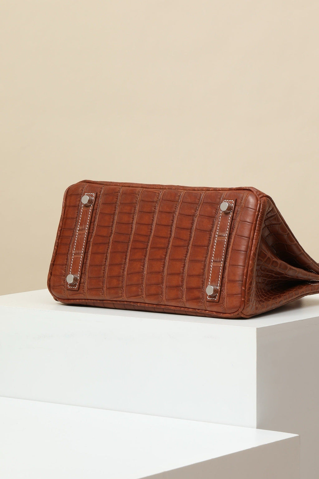 Classic Mini Bag compact and sophisticated design for essentials