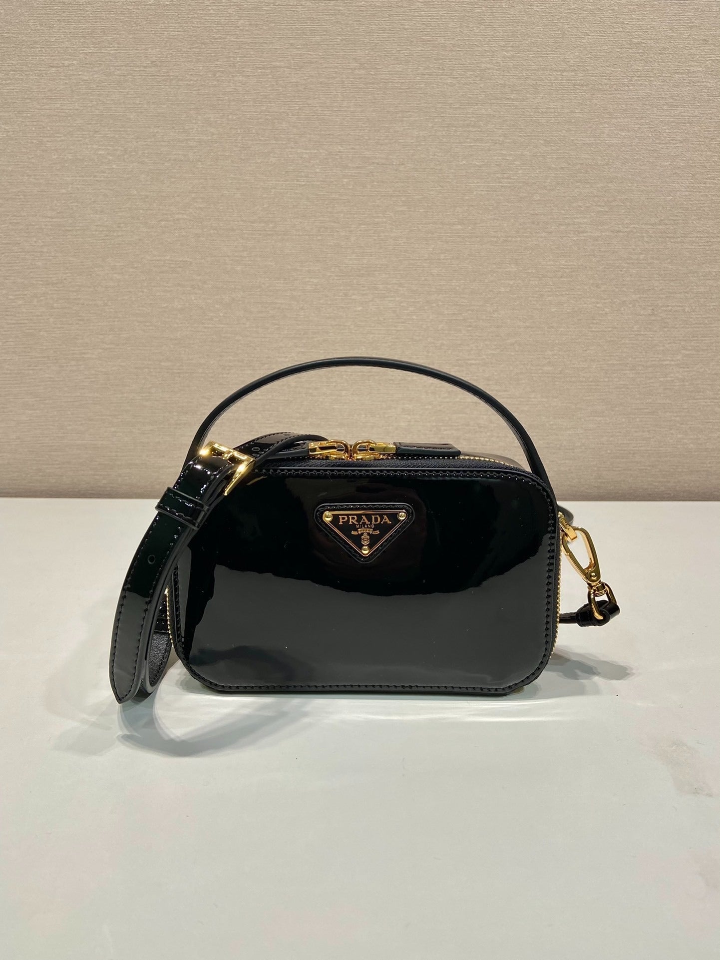 Refined Crossbody | Lorvien Maison Luxury Handbag