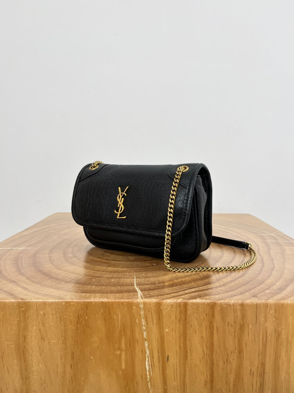 Classic Crossbody | Lorvien Maison Luxury Handbag
