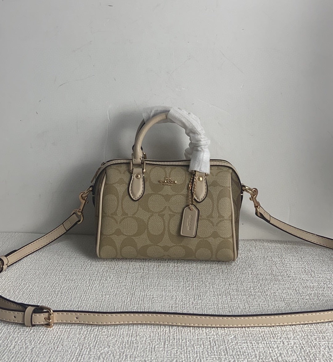 Crossbody Elegance | Lorvien Maison Luxury Handbag