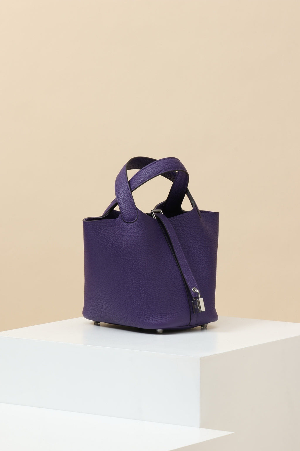 Elegant Shoulder Bag | Lorvien Maison Women’s Handbag