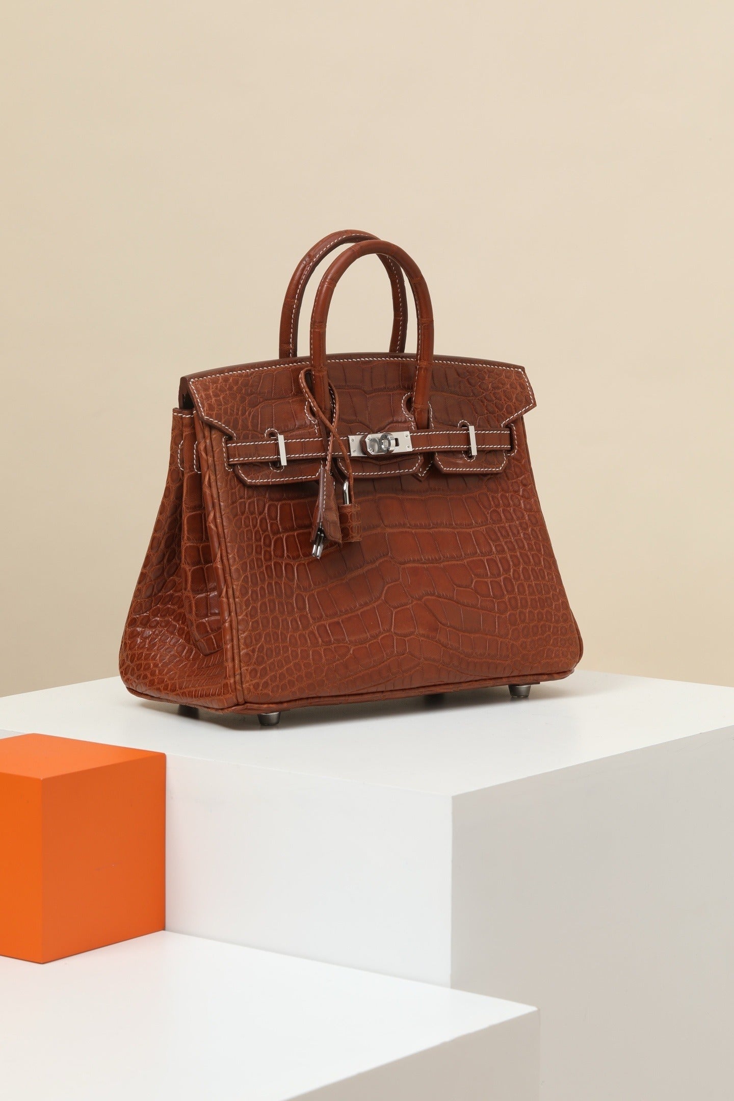 Compact classic mini bag with sophisticated design for essentials