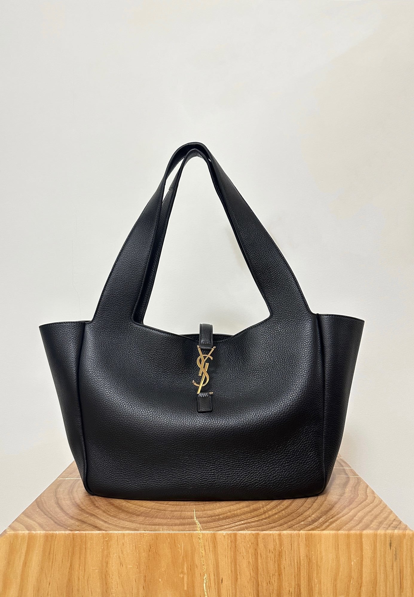 Essential Tote | Lorvien Maison Women’s Tote Bag