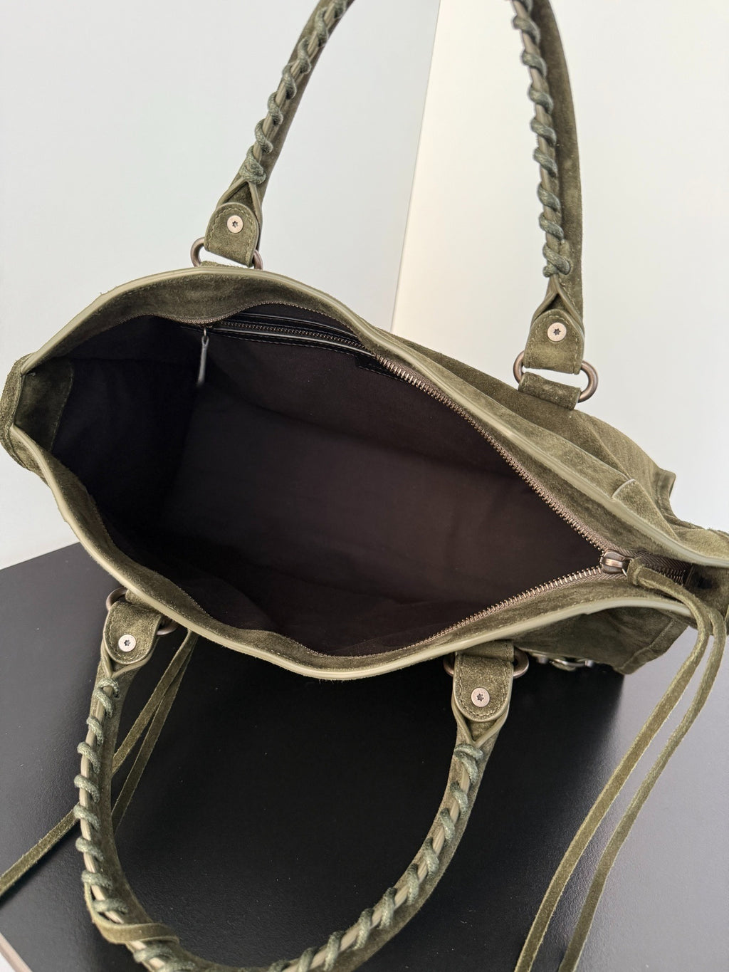 Structured Shoulder | Lorvien Maison Shoulder Bag