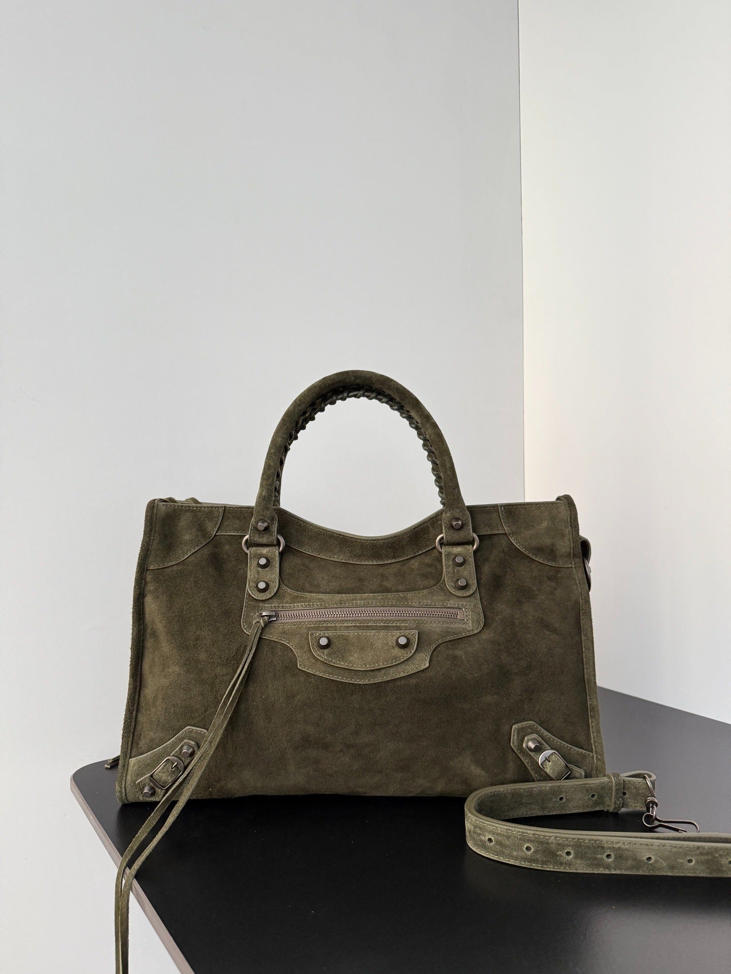 Structured Shoulder | Lorvien Maison Shoulder Bag
