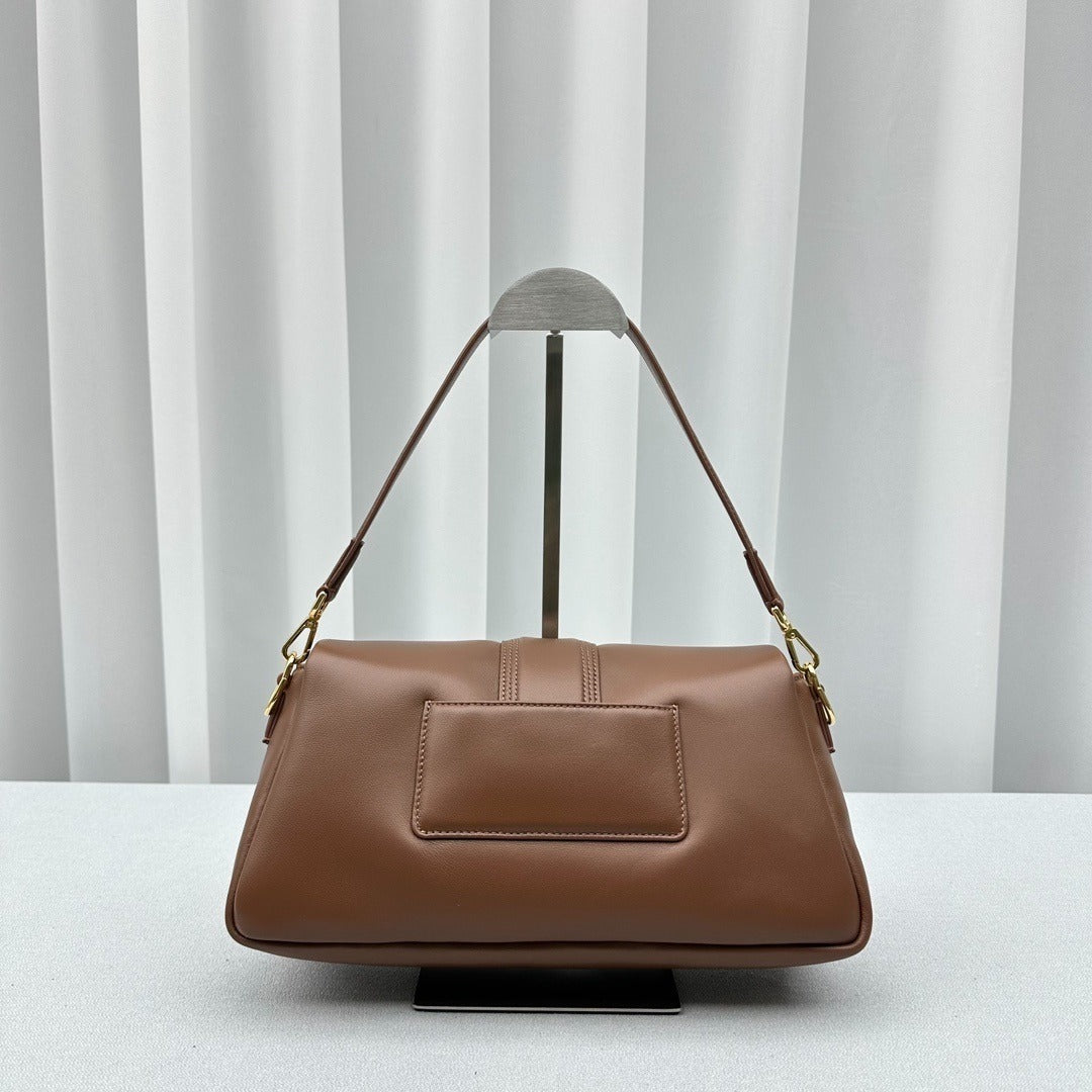 Minimal Crossbody | Lorvien Maison Crossbody Bag
