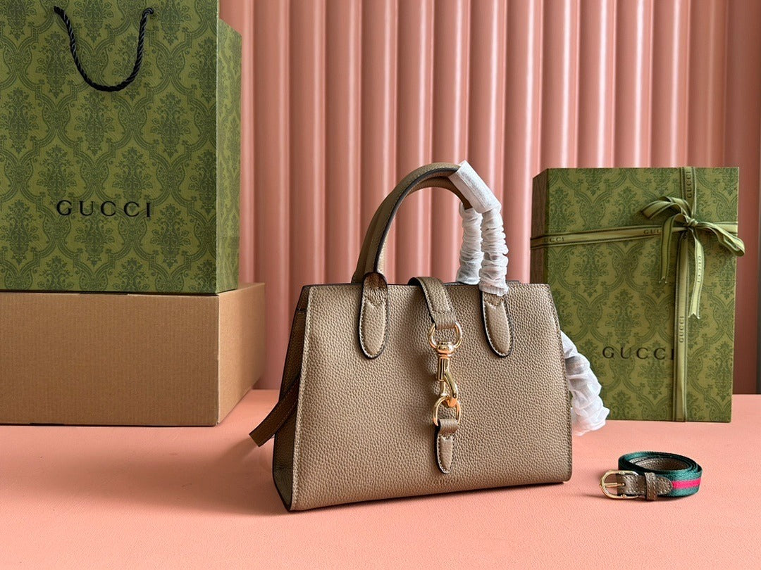 Statement Crossbody | Lorvien Maison Luxury Handbag