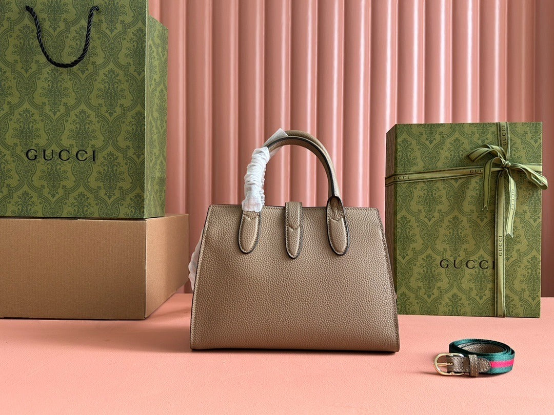 Statement Crossbody | Lorvien Maison Luxury Handbag