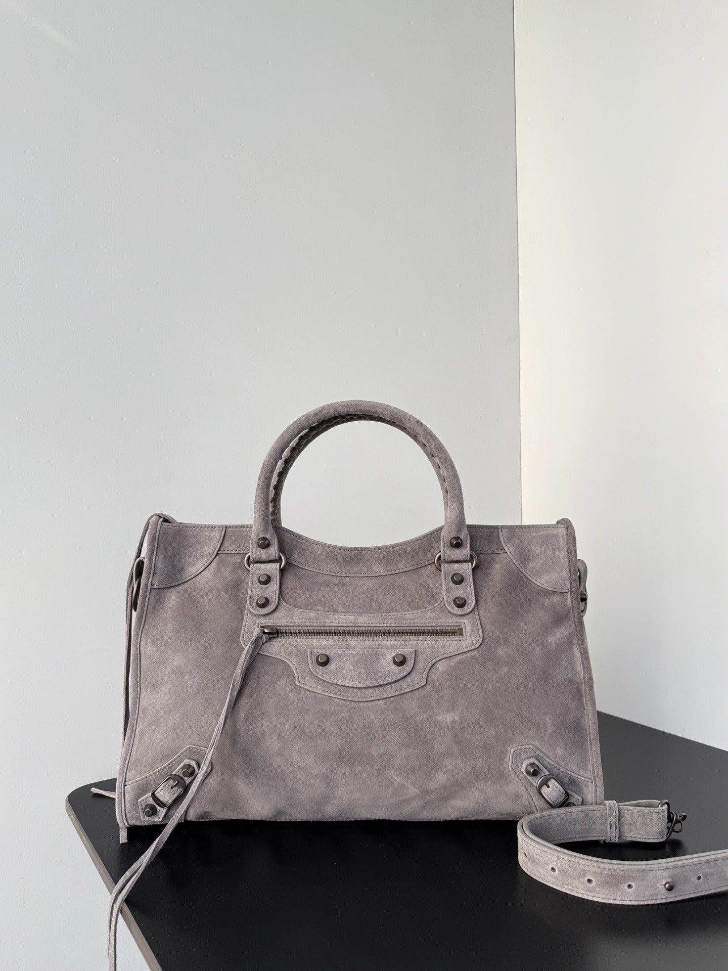 Structured Shoulder | Lorvien Maison Shoulder Bag